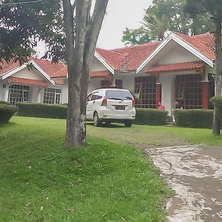 Villa Getsemani Mitra Reddoorz Sangkanurip Εξωτερικό φωτογραφία