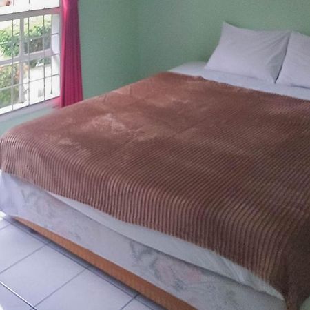 Villa Getsemani Mitra Reddoorz Sangkanurip Εξωτερικό φωτογραφία
